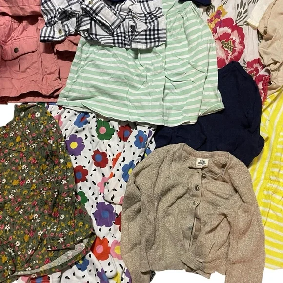 Girls Size 5/5T Mixed Clothing Starter Pack Bundle, About 12-20 Items - Picture 4 of 15
